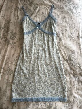 Divided Floral Night Dress